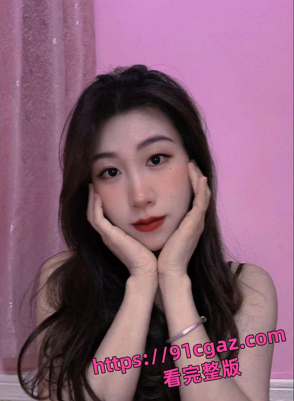 寂寞人妻陈绍熙受不了老公秒射 酒店出轨男同事反被偷拍-5