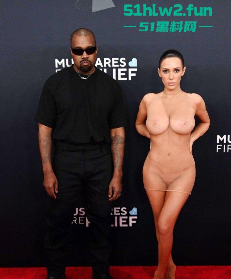 侃爷娇妻真空亮相格莱美红毯，公然上演户外露出全场惊呆！这尺度连镜头都不敢眨眼。-5