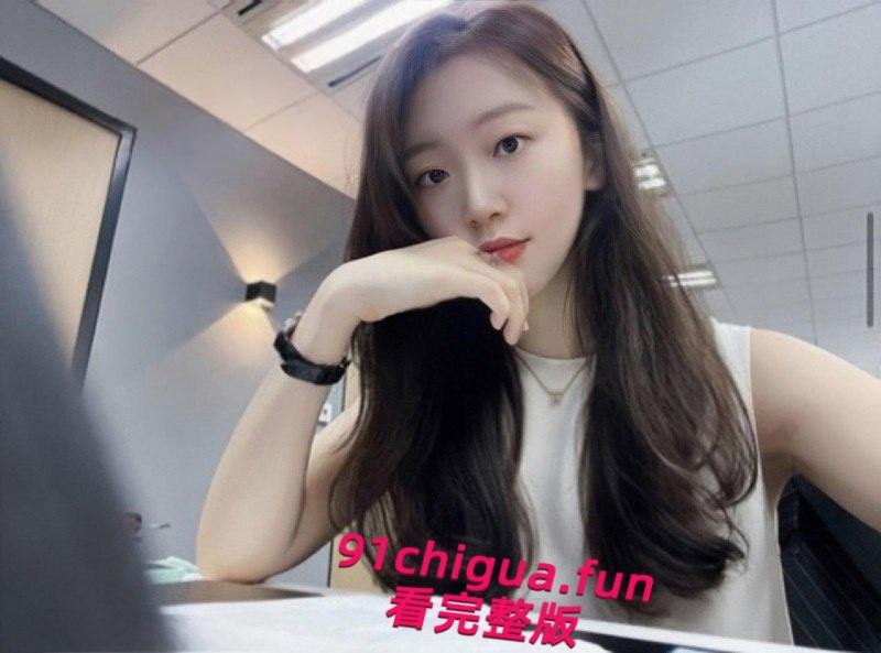 玩的就是真实，贵州毕节气质美女【王雅琪】KTV团建后被同事带到酒店暴操，淫骚浪叫反差至极！-3