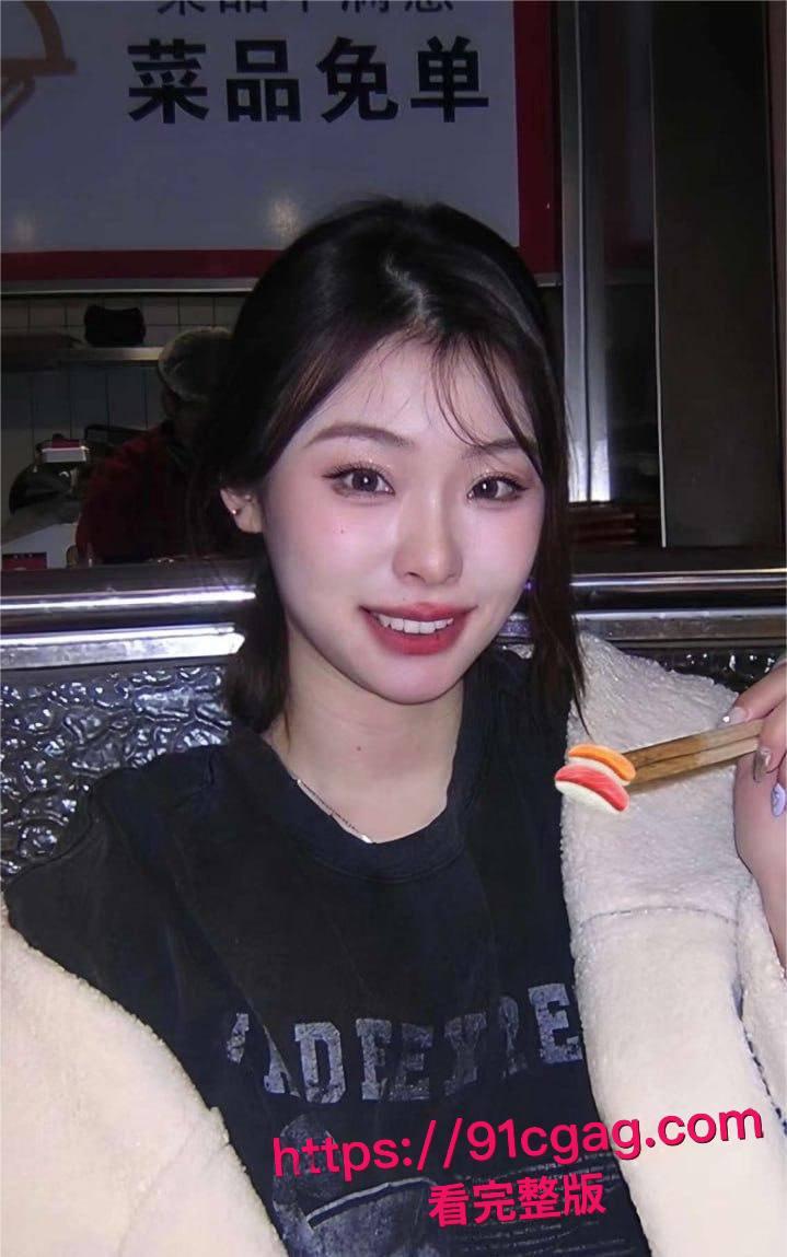 大连艺术学院周诗琦性爱调教视频遭前男友曝光 学校里教书育人 酒店里化身榨精母狗 极度反差！-9