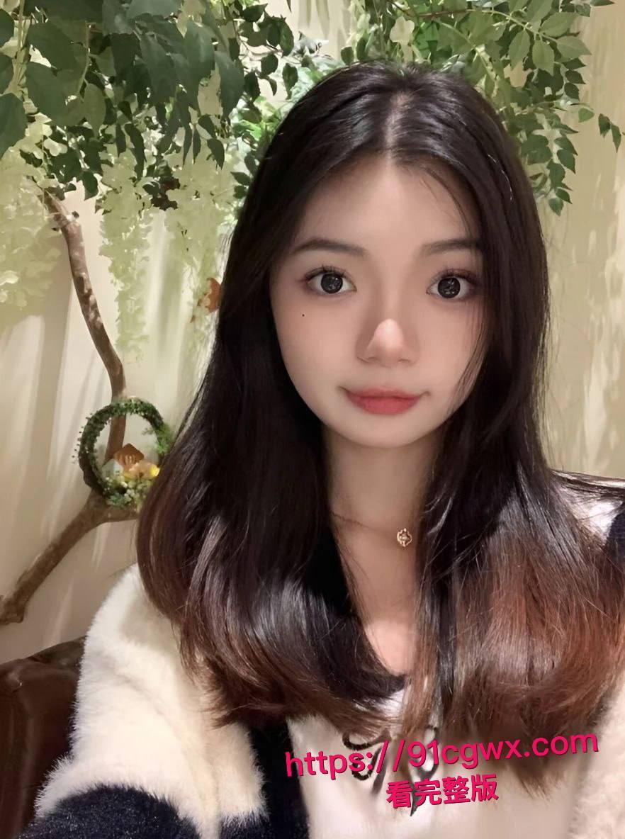 爆燃黑料!抖音网红一直丸与摄影师私拍火辣互动全泄露,豹纹装反向骑乘边录边操,性感尤物身材燃爆羡煞土豪!-3