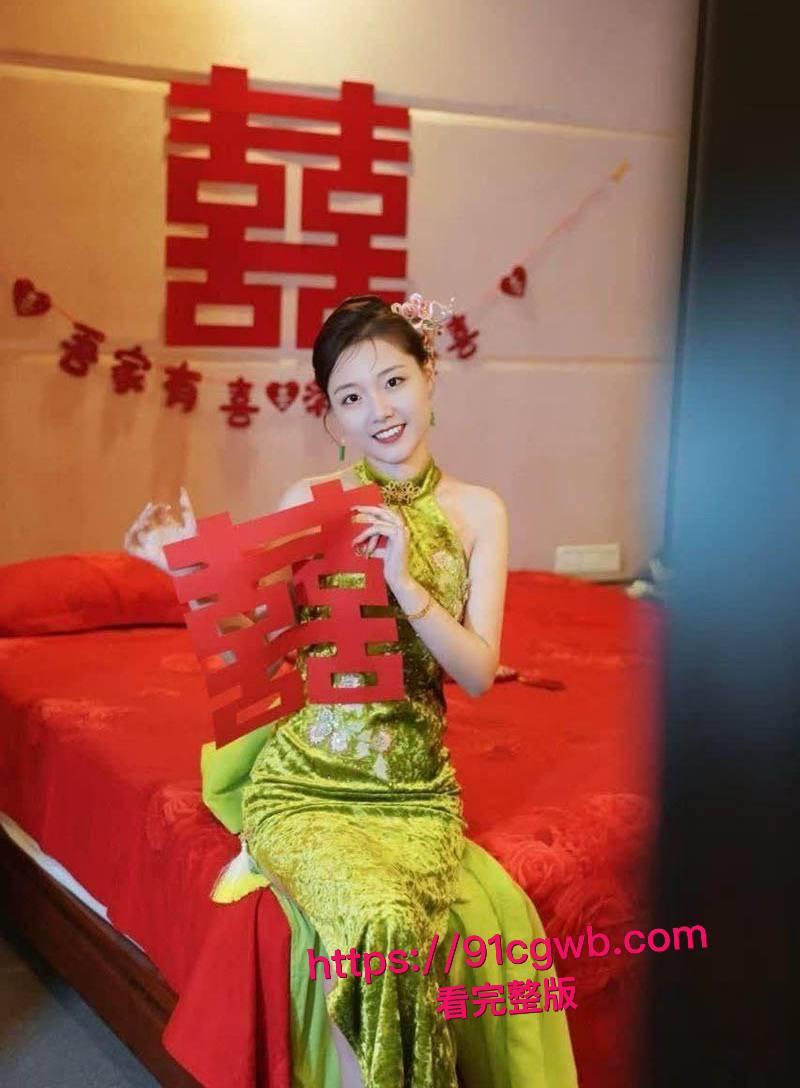 厦门极品人妻 刘思琪 婚前不雅视频流出 纤指掰逼自慰高潮白浆四溢 玉足足交挑逗 让人浴火焚身！-5