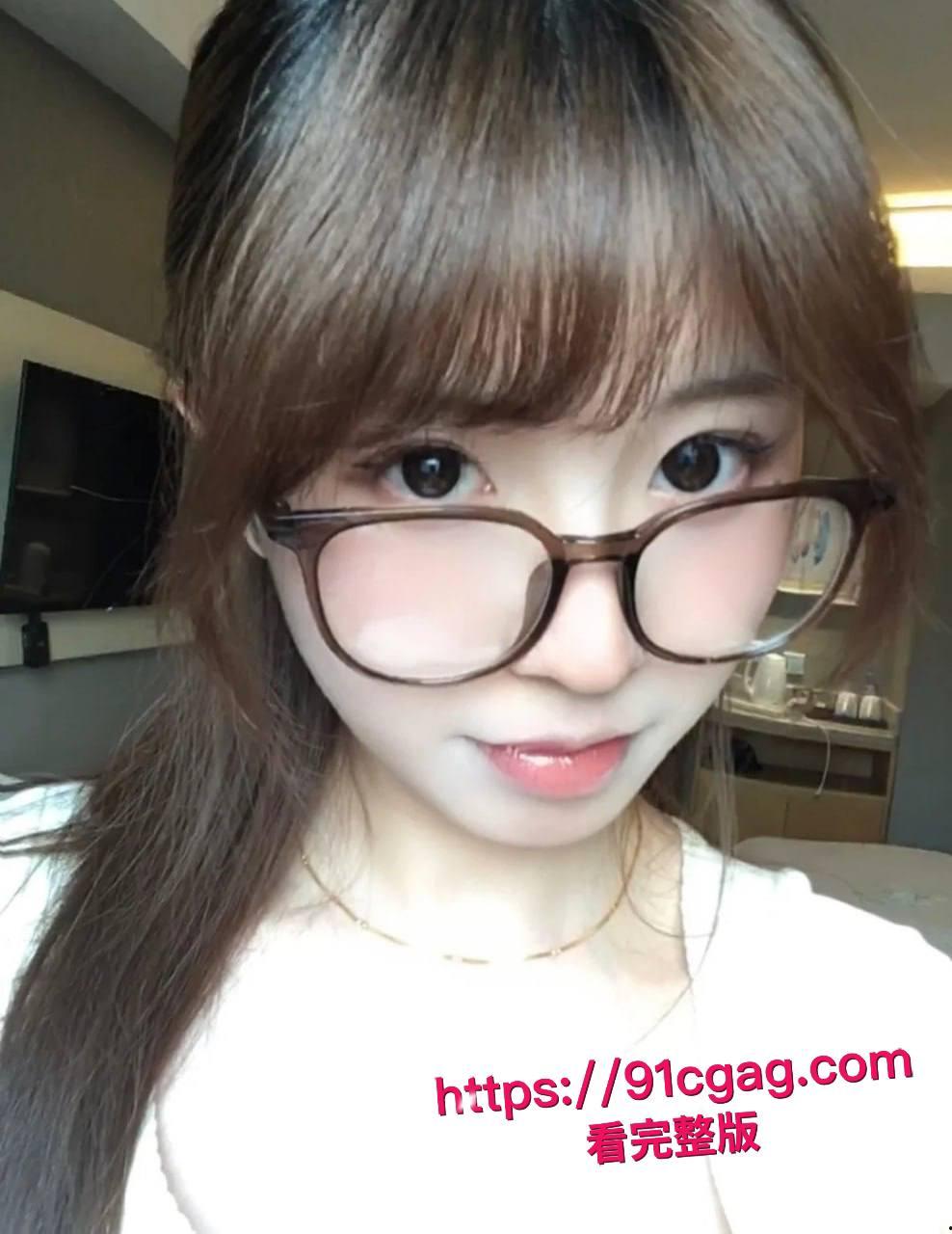 西安COSER李佩儿私密性爱视频外泄：绝美颜值西施COS女仆装跨坐大鸡巴猛骑，骚穴淫水喷溅高潮浪叫不停-7