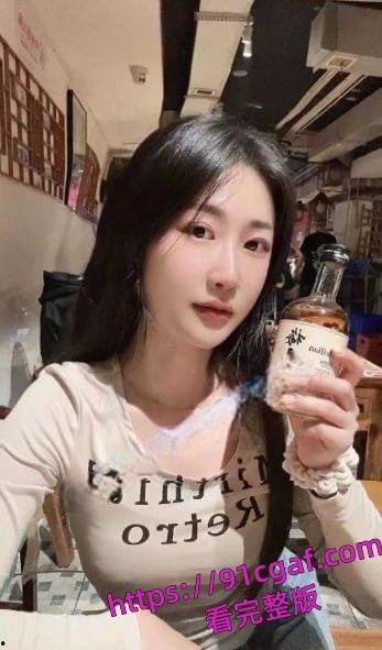 浙江温州美女辣妈【杨子】带着6岁女儿出轨情夫，被丈夫当场抓包-2