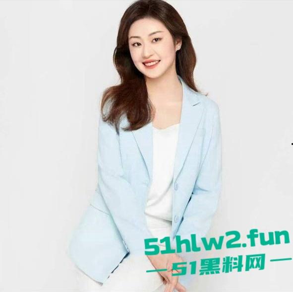 瓜友投稿，高挑气质型御姐幼儿园院长反差人格喜欢被SM调教，曝光聊天记录及调教视频。-3