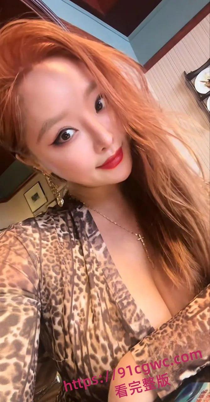 抖音丁老师肥臀巨乳健身婊私密视频曝光！跪舔金主爸爸鸡巴后入爆操，网红母狗真面目大白-2