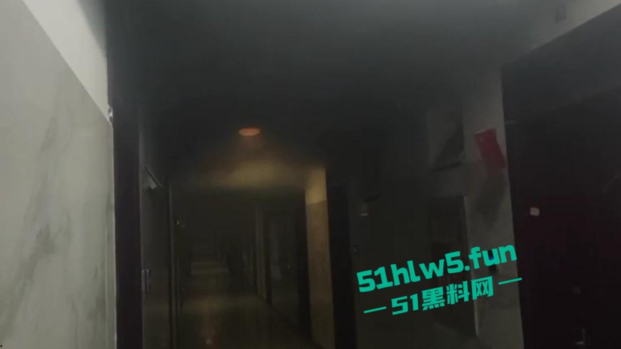 合肥工业大学，研二变态男网购硅胶女友宿舍发泄，怕被室友发现在厕所焚烧结果酿成火灾全校皆知。-5