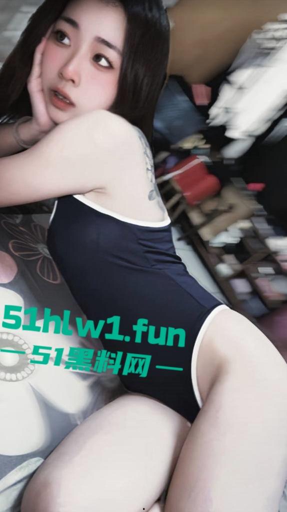 约炮大神投稿自己21岁极品纹身母狗【卢欣柔】年纪轻轻会的不少，各种姿势任猛男持续输出-24