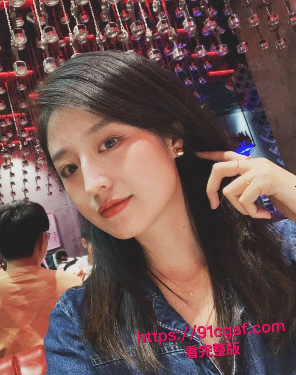 河北承德医学院李鑫伊极品学姐Soul约炮视频流出 豪乳挺翘骚逼粉嫩 女上位骑乘白浆狂喷！-2