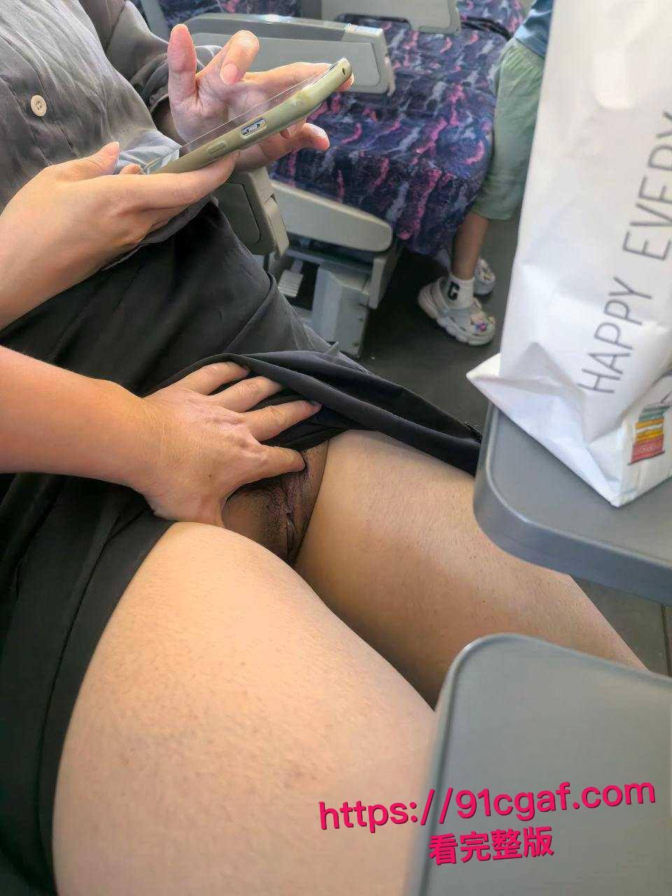 河北承德医学院李鑫伊极品学姐Soul约炮视频流出 豪乳挺翘骚逼粉嫩 女上位骑乘白浆狂喷！-4