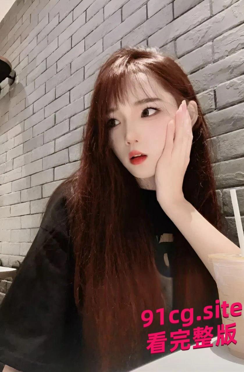 广西民大何钰婷反差骚货被渣男调教，露脸舔屌口活超绝-4