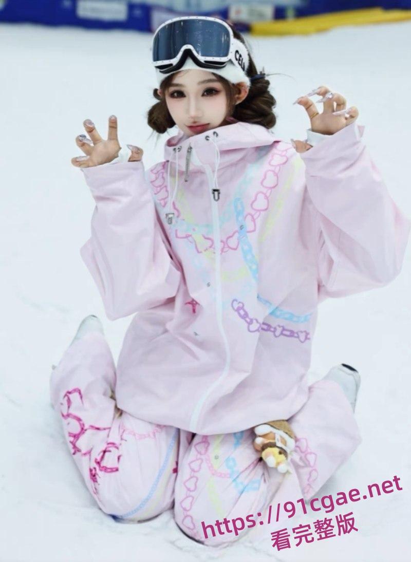 滑雪圈老白与美女陪玩事件 3000陪滑费给不起？女主直播发声控诉白嫖行为-3