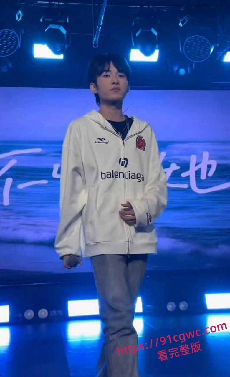 抖音340万粉网红少涵自曝猛料 男友伍六七出轨操粉 无套内射女粉为其打胎 性爱视频曝光实锤无疑！-17