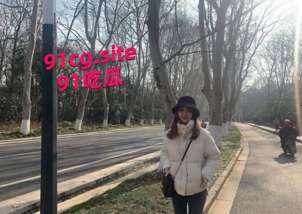 这也太炸裂了，大三外甥让舅舅接了两次女朋友却被接到床上了-4