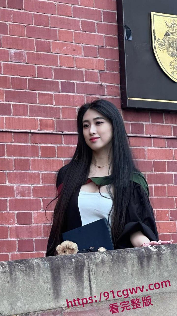 英国谢非尔大学音乐系顶级校花王天性爱视频曝光，小鸡巴绿帽男友贡献露脸口交内射-5