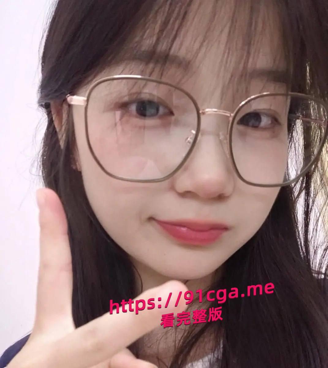 抖音50万粉丝小佳呆呆转战推特：揭秘她的新身份 #推特 抖音网红 #抖音小佳呆呆的 #福利姬 #自拍流出-3