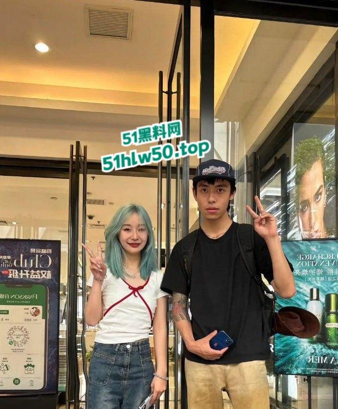 抖音500万粉网红伤心男人【黄博文】塌房，女粉A到EFG排队，一骑绝尘的转场达人or首裆其冲的铁杆炮兵？-2