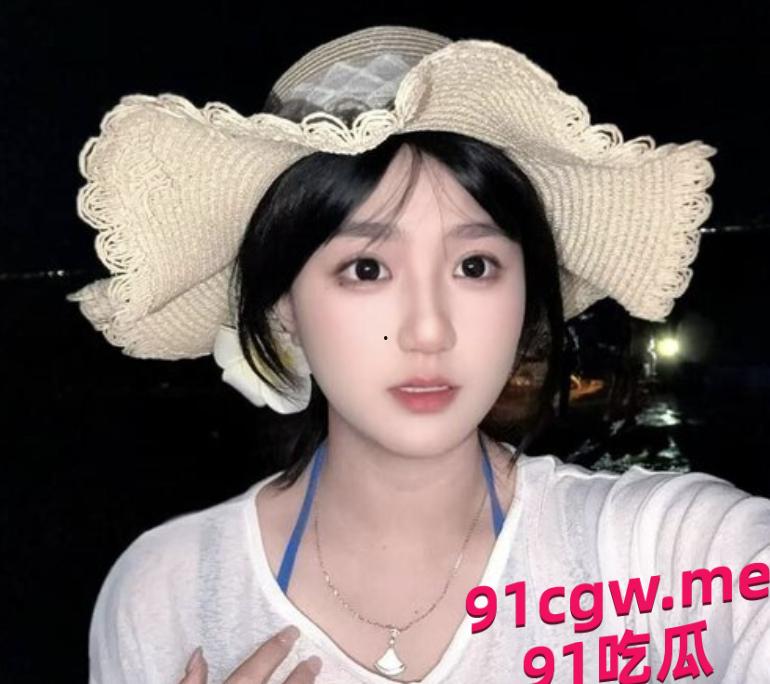 江门一中高三课堂情侣“摸奶大冒险”视频疯传，火爆全网！-2