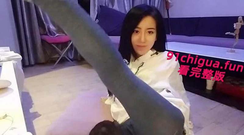 全网热搜，抖音千万网红【呆妹儿小霸王】首秀日塌房，前男友独家投稿爆料开房洗澡，三点全漏露脸实锤太TM炸裂了！-7