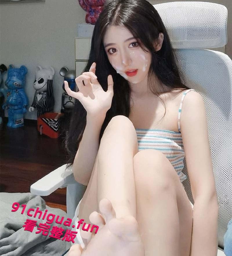 全网热搜，抖音千万网红【呆妹儿小霸王】首秀日塌房，前男友独家投稿爆料开房洗澡，三点全漏露脸实锤太TM炸裂了！-12