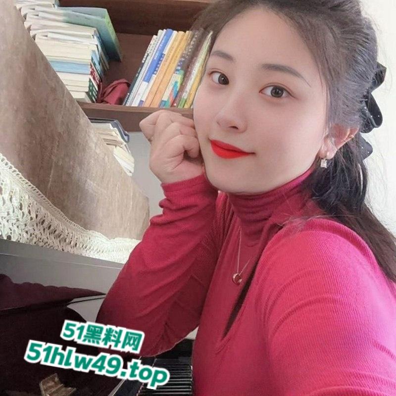 怀化中学语文老师【吕妍菲】学生心中的温柔女神竟私下狂野无边，化身欲望的尤物，疯狂约炮床上吮吸娇喘不止。-1