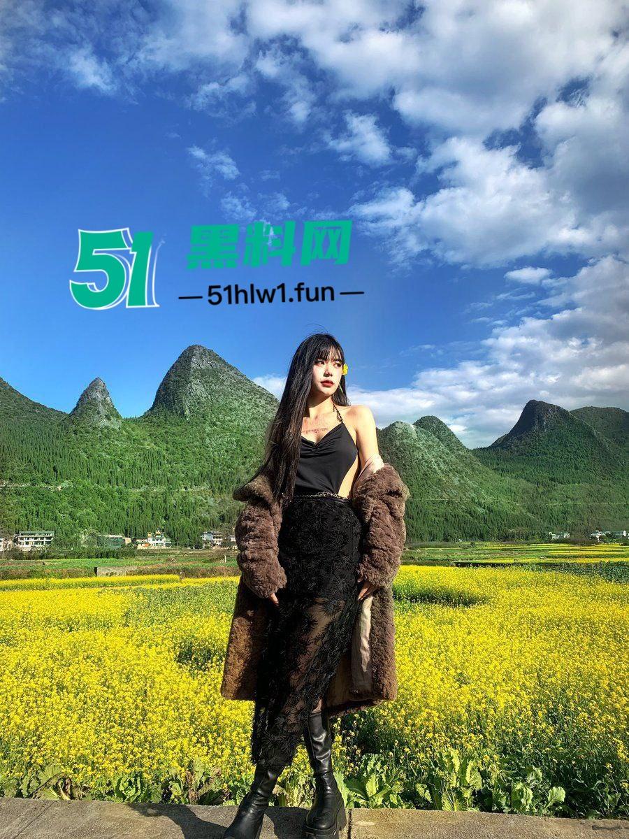 顶级身材【纹身社会姐】御姐颜值性感女神蜂腰巨乳腿长逆天，圆润翘臀性感至极穿各式情趣丝袜私拍流出。-1