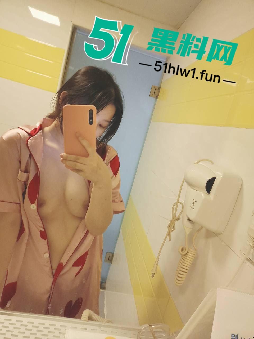 西安反差婊母狗教师，白天教书育人晚上变身母狗开始自拍给网友上性教育课程自慰视频曝光。-3