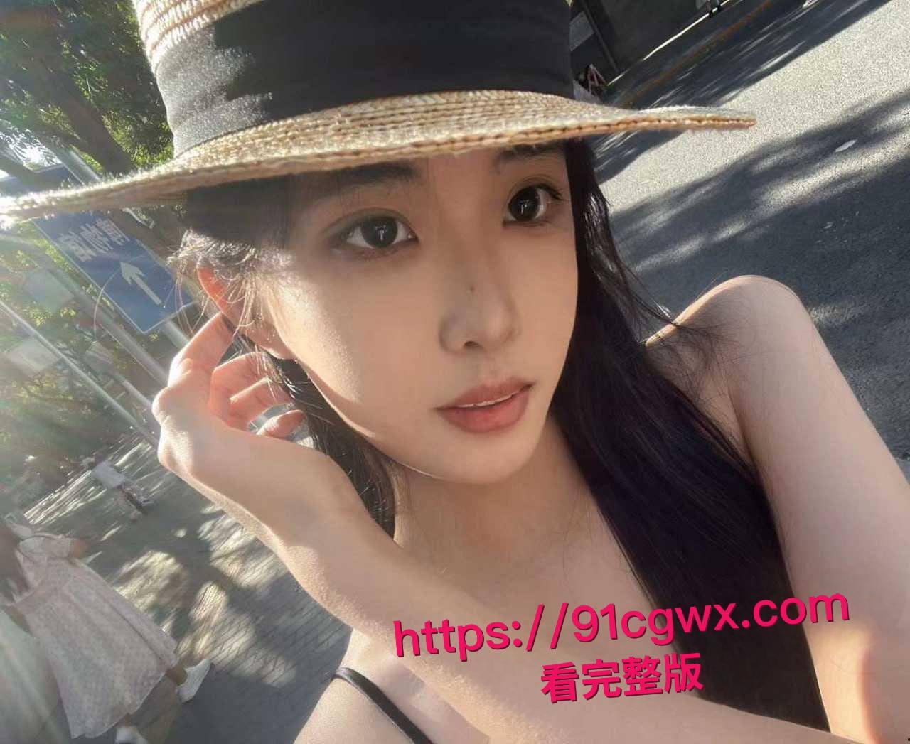 超高颜值长发美女阳台激战金主大鸡巴，翘臀狂抖尖叫连连，绝美脸蛋爽翻天被操到变形！-7