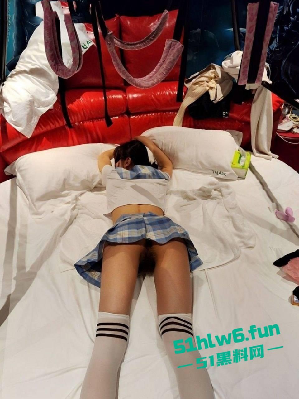 顶级身材颜值女神【刘晓晓 】身材高挑纤细的完美尤物，性感撩人被金主爸爸各种玩穴。-5