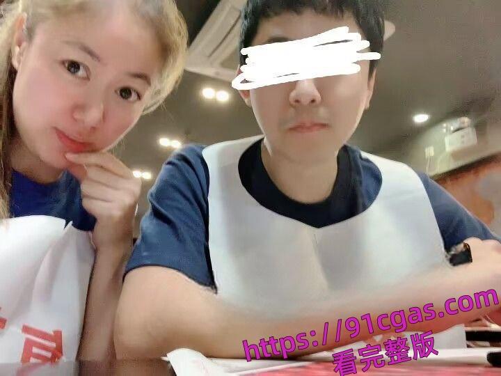 上海宝山81年熟女陆筱筱婚内背着老公公多次出轨是个欲求不满的淫荡-6