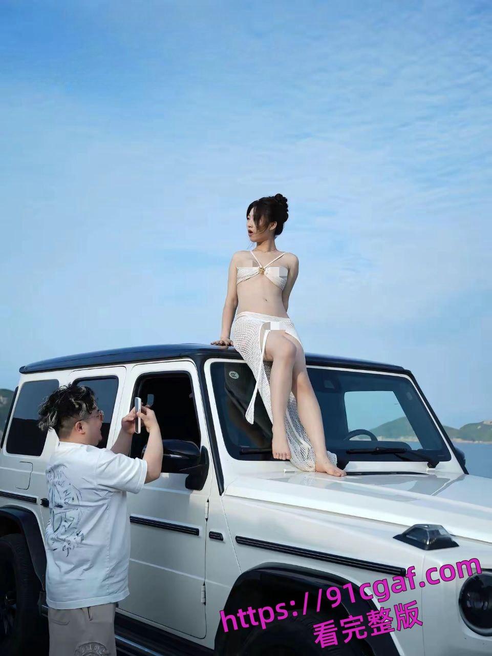 前有奔驰大G在故宫前撒欢，今又有浙江大G被女模特骑乘裸拍！-1