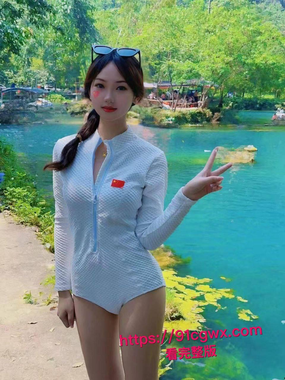 广西口岸管理局局长周玉才新房偷情被公务员老婆堵门：与邮储小三滚床单视频流出仕途婚姻双崩盘！-9