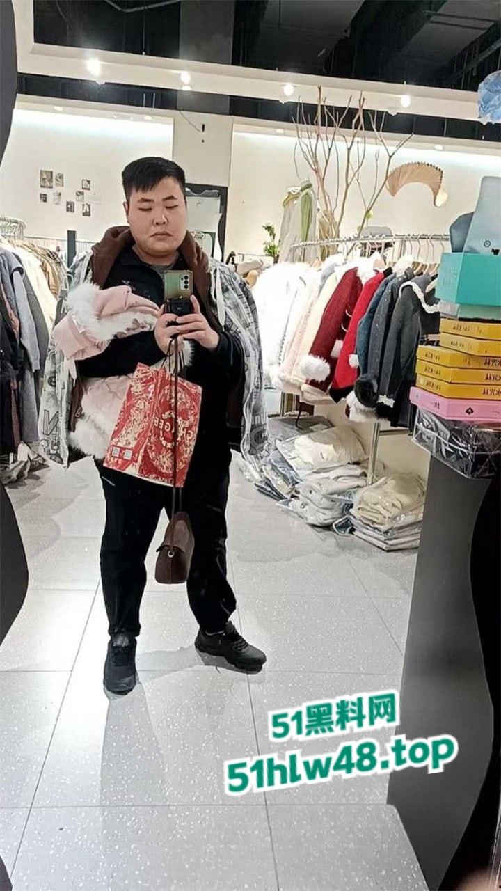 广西骚逼精神小妹，约炮聊天记录曝光，一群精神小妹集体曝光完全没有底线！-5