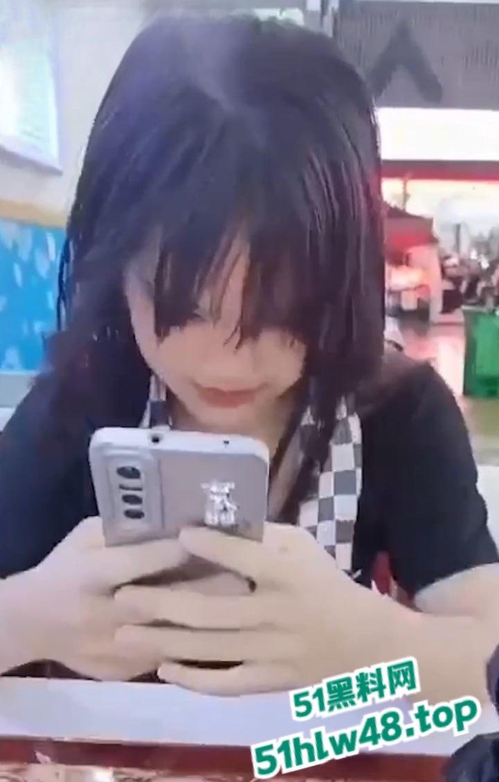 广西骚逼精神小妹，约炮聊天记录曝光，一群精神小妹集体曝光完全没有底线！-7