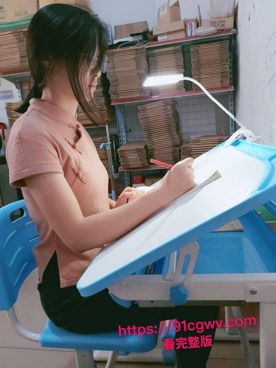 人妻猎人卷土重来！90后文艺小少妇沦陷大鸡巴陷阱，嫩逼被无套猛插浪叫连连，私拍片段泄露让人肾亏-6