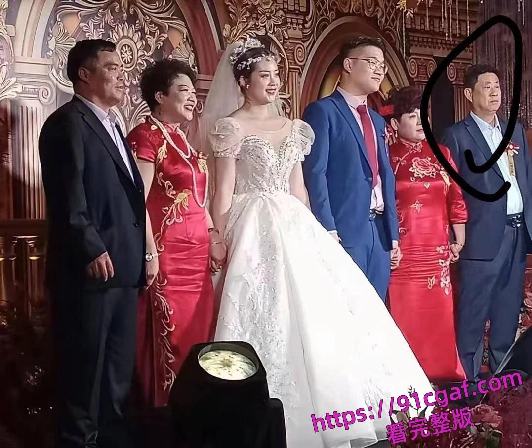 天津津南二舅爸爸和外甥女乱伦的瓜 小鸡巴二舅爸车内无套中出自己亲外甥！-3