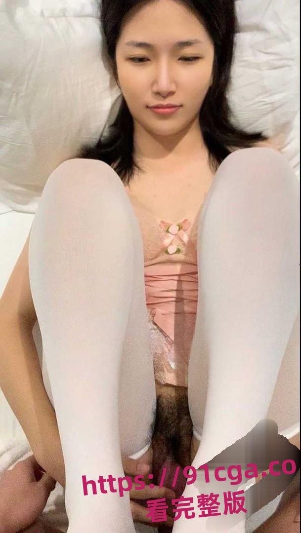 南京艺术学院清纯女大学生『赵思燕』沦为金主玩物！3P调教视频流出！-7