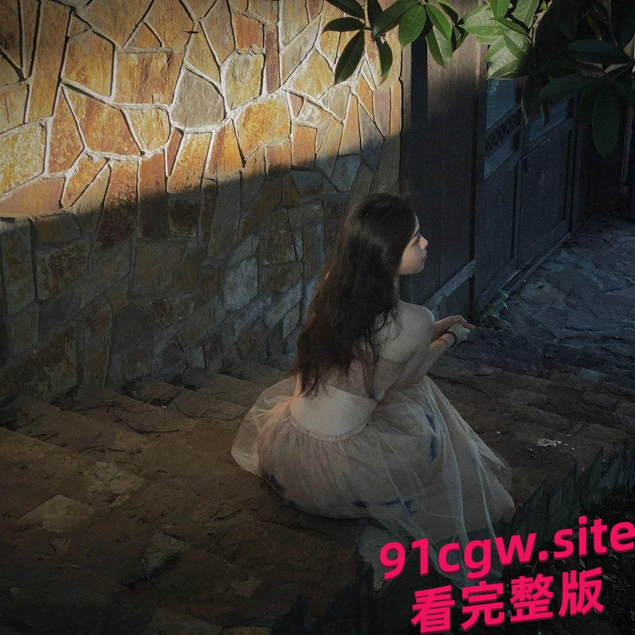 广州美术学院孙韵婷和男友自拍性爱视频泄密-1