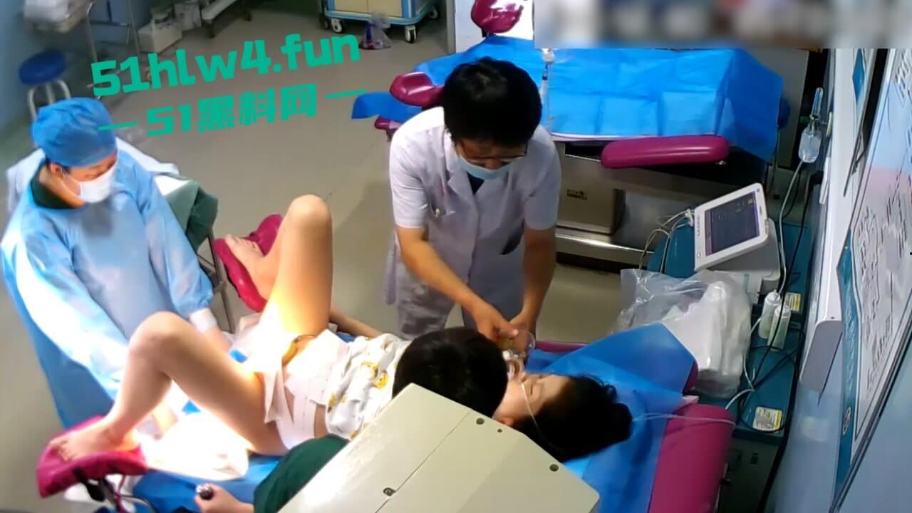 妇产医院生孩子现场，孕妇分娩手术室监控被黑客大神攻破，看完生孩子逼才是真的牛逼！-2
