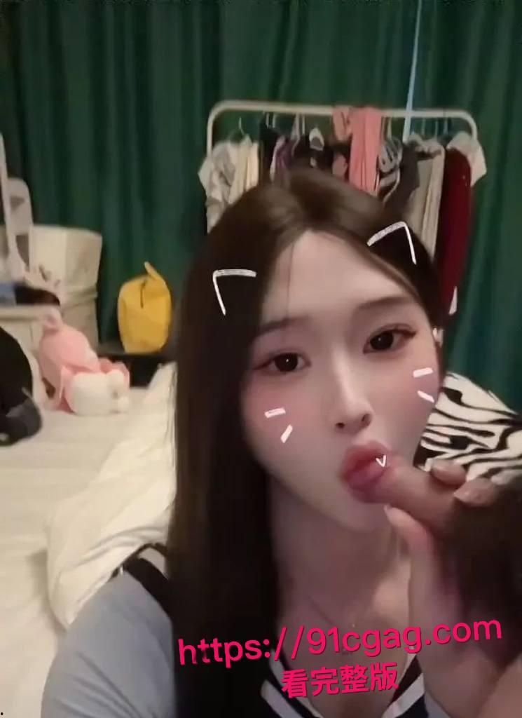 武汉超高颜值变性人 人妖柔柔 与金主做爱视频流出  绝美人妖 骚的一逼 露脸口交 大屌爆操屁眼 画面刺激辣眼-4