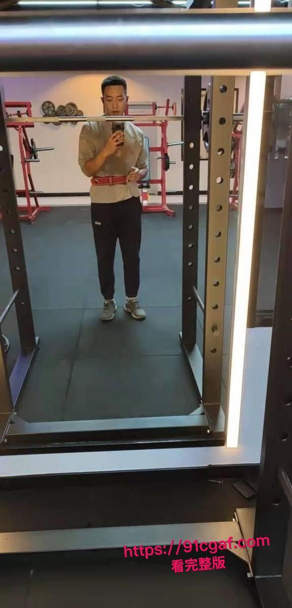 淄博医院崔晓涵出轨丑闻 靠官爹进医院 婚内成多位外科大夫公用母狗 偷拍视频全网疯传！-6