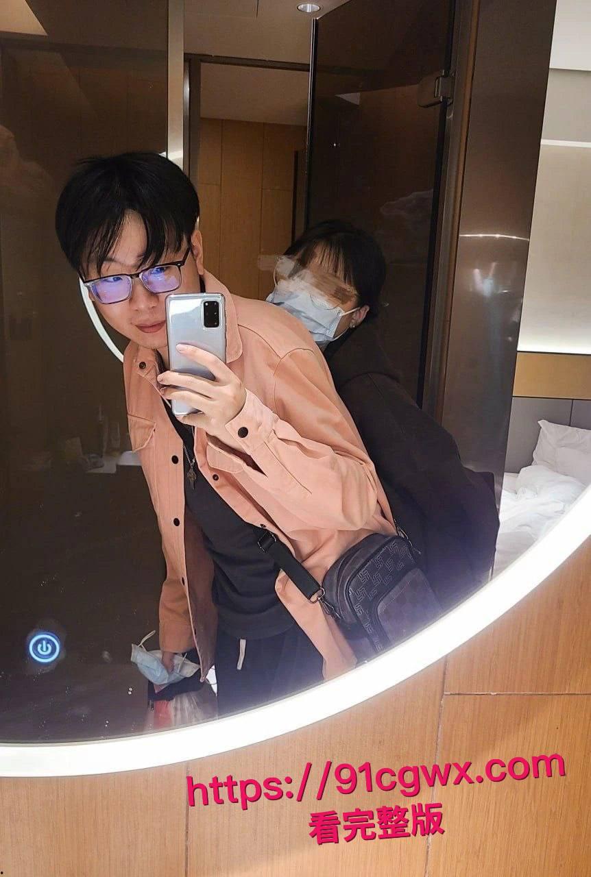 劲爆黑料！谢菲尔德大学留学生陈宗阳自拍泄密，娇小女友翘臀后入嗷嗷浪叫，第一视角操逼真实到爆！-2