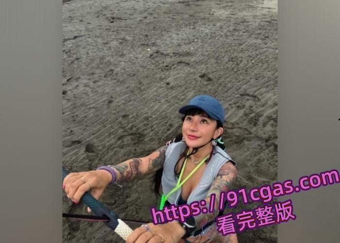 Ig42万粉潜水教练 梁云菲 约炮多金学院性爱视频流出 巨乳狂晃被猛操 超大奶子爽爆全场-7