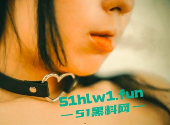 西安眉钉的大学生和摄影师拍私房照，被PUA带她出去野战喜欢追求刺激的小骚货！-5