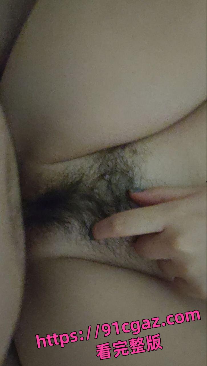 上海第二工业大学张嘉懿 遭渣男泄密流出不雅性爱视频-3