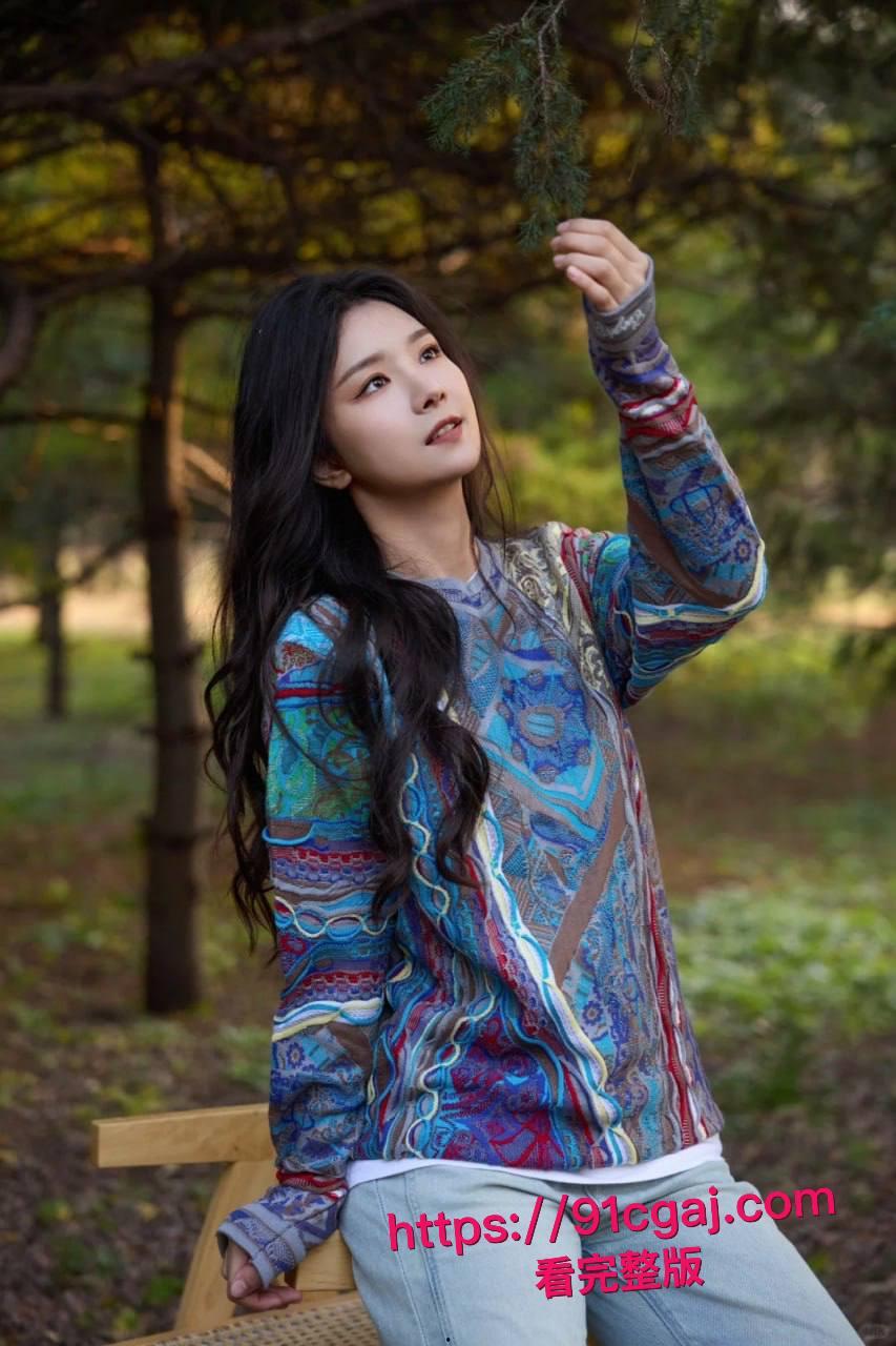 真实约炮！约到一个中央戏剧学院的学生妹，真实嫩得没有天理，口交后入简直爽歪歪！-4