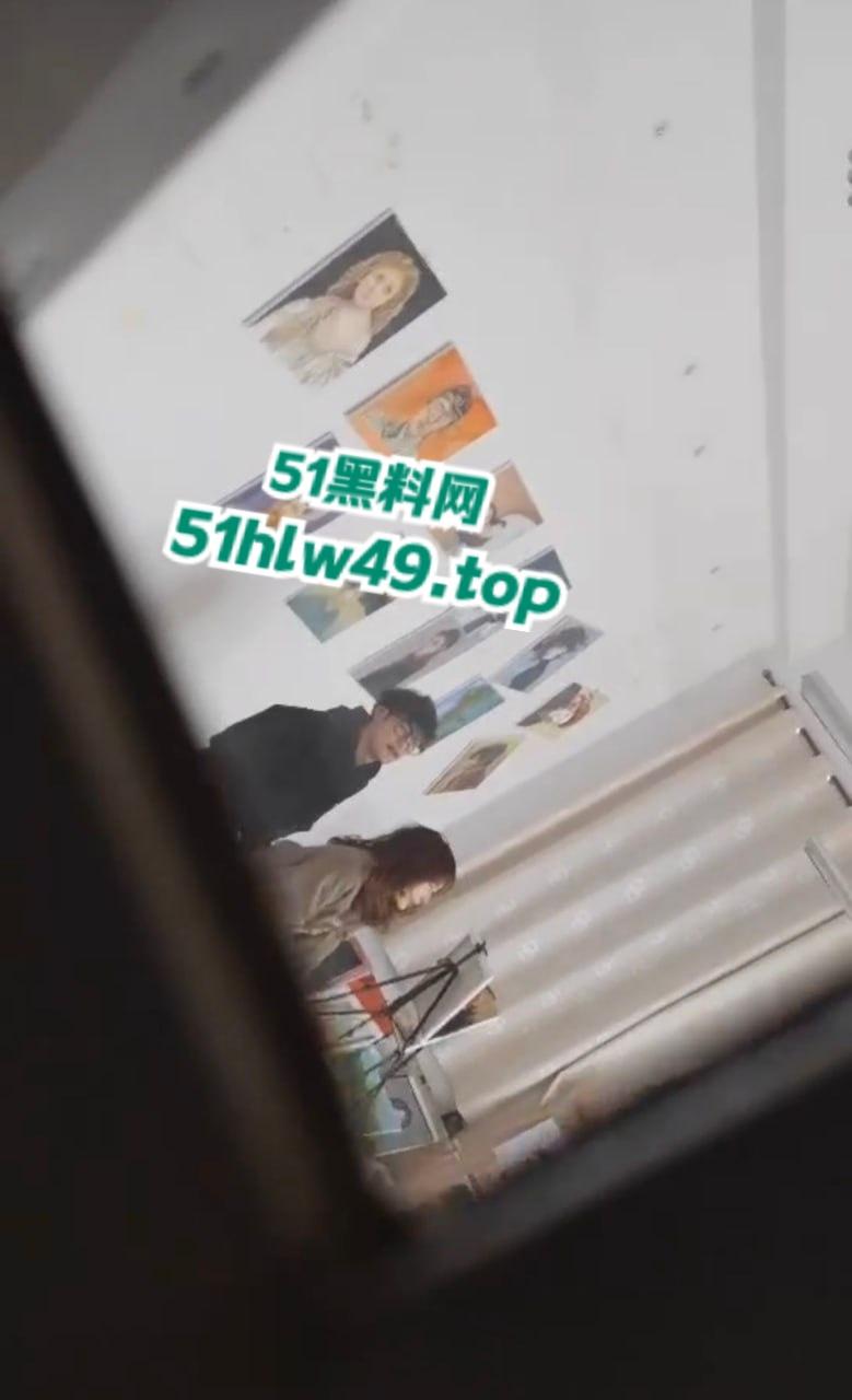 烟台画室后入热瓜，烟台科技职业学院画室两学生激情做爱，至尊宝战神疯狂输出，后入撞击翘臀火爆全网！-6