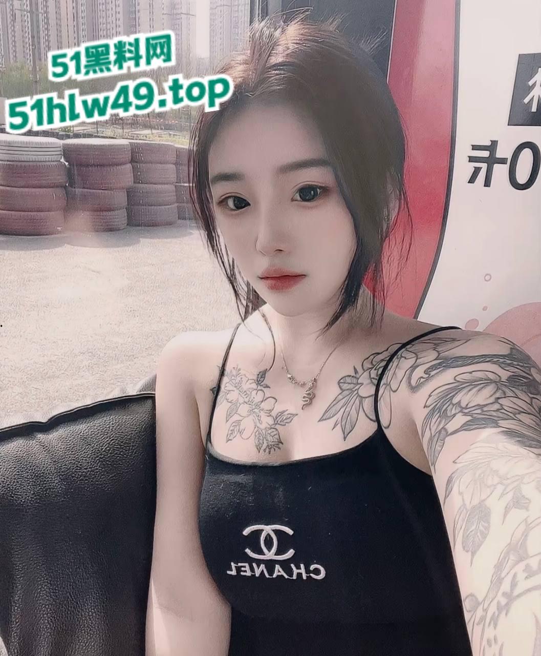 快手网红【郑小姐】被曝出与金主1v1裸聊私拍视频，女神形象幻灭私信被约爆！-5