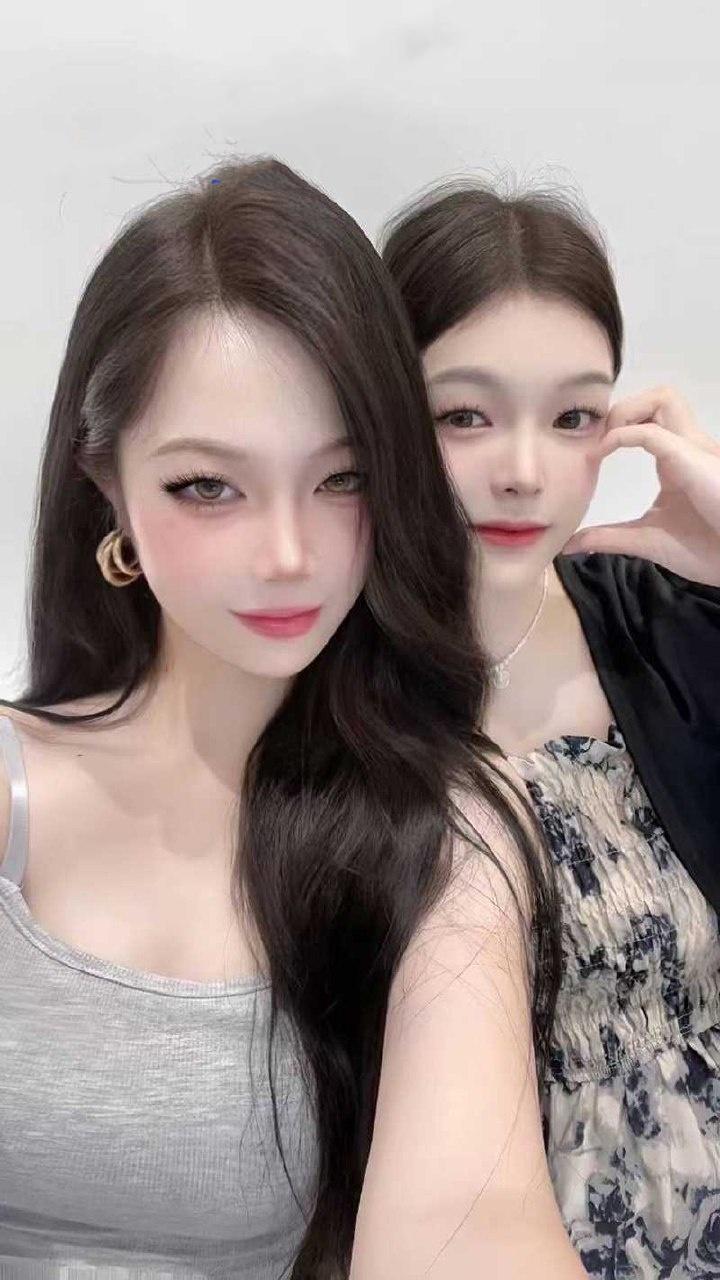 河南台球助教李梦瑶背着男友跟不同男人聊骚，穿着性感黑丝与金主大哥裸聊 被大哥带去酒店无套爆操内射骚逼-2