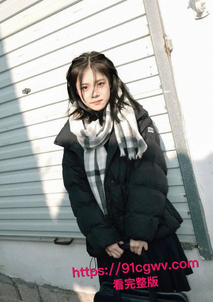 长青大学软萌校花唐梦瑶私密调教片流出！图书馆乖乖女跪舔黄毛大鸡巴后入猛干骚逼射满翘屁股精华-13